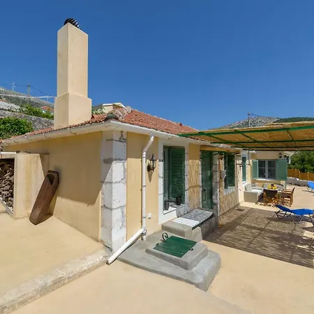 Private Bonora Villa *