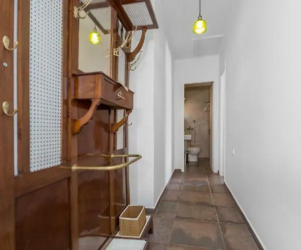 Private Bonora Dilinata