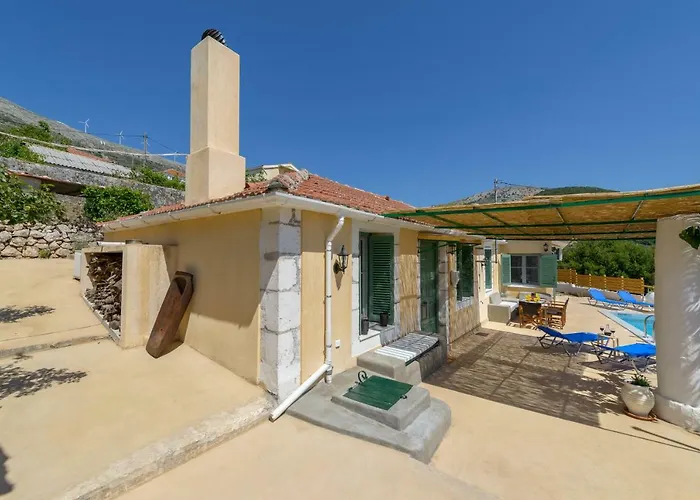 Private Bonora Villa *