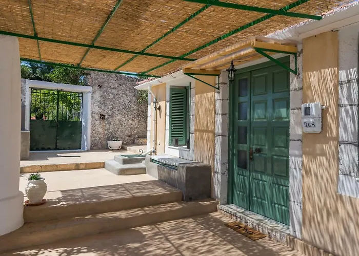 Private Bonora Villa *